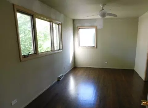 913 Beverly Dr, Wheeling, IL 60090 photo 10