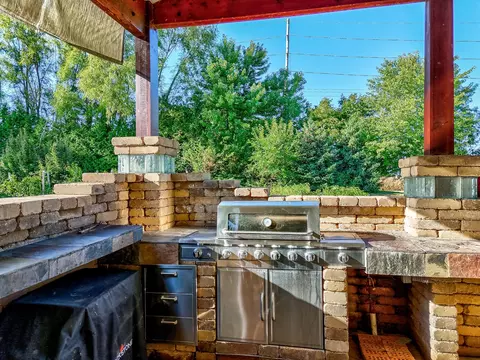 Exterior - 3099 E 1825th Rd, Ottawa, IL 61350 photo 8 of 19