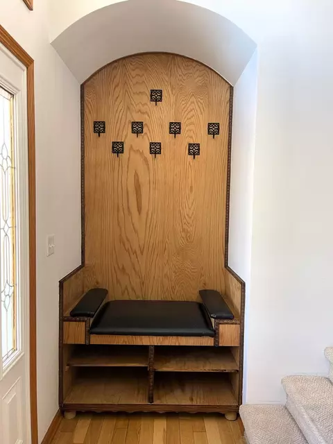 Entry Way - 3099 E 1825th Rd, Ottawa, IL 61350 photo 1 of 4