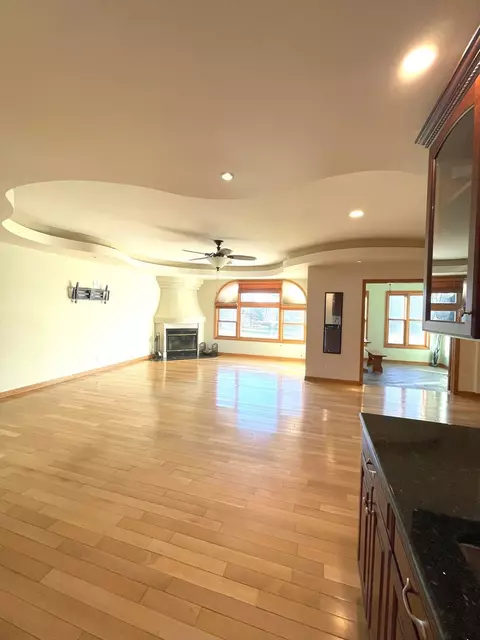 Exterior - 3099 E 1825th Rd, Ottawa, IL 61350 photo 5 of 19