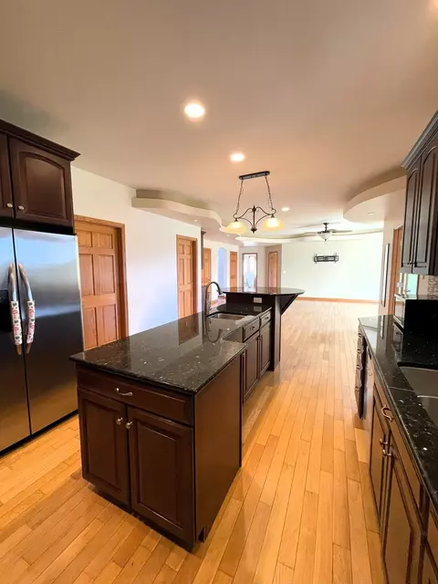 Kitchen - 3099 E 1825th Rd, Ottawa, IL 61350 photo 4 of 8