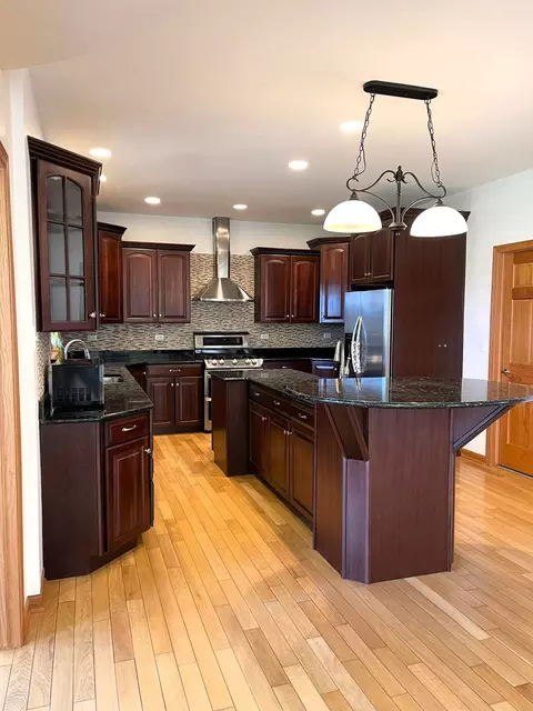 Kitchen - 3099 E 1825th Rd, Ottawa, IL 61350 photo 5 of 8