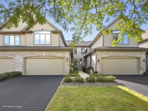 26 W176 Klein Creek Dr, Winfield, IL 60190