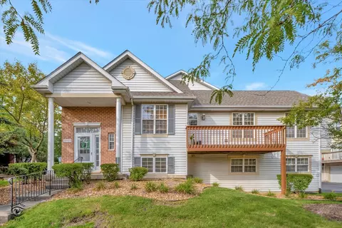 18860 S Vanderbilt Dr, Mokena, IL 60448
