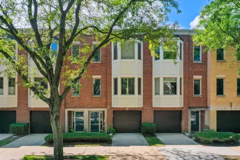 2220 N Lakewood Ave, Chicago, IL 60614