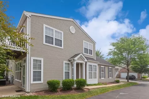 5111 Freeport Ct, Plainfield, IL 60586