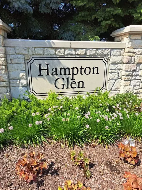 5111 Freeport Ct, Plainfield, IL 60586 photo 2