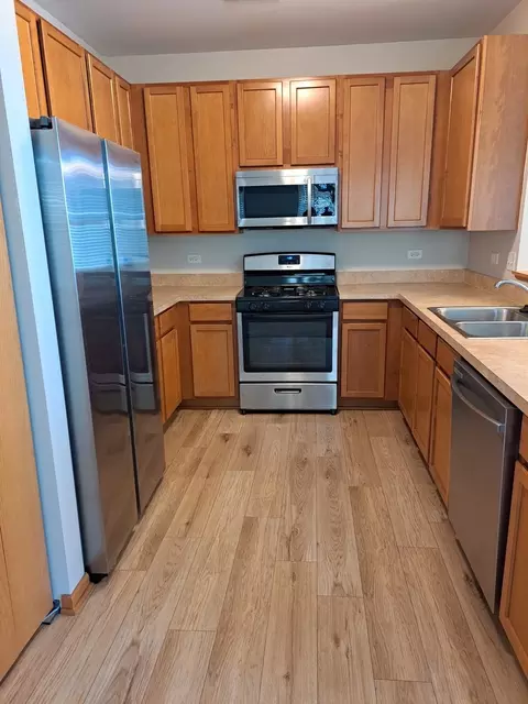 5111 Freeport Ct, Plainfield, IL 60586 photo 8