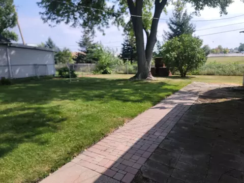 808 Robert St, Aurora, IL 60506 photo 11