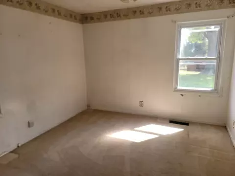808 Robert St, Aurora, IL 60506 photo 6