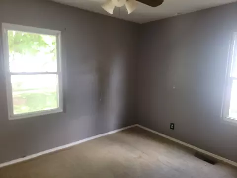 808 Robert St, Aurora, IL 60506 photo 7