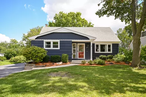 723 S Fairfield Ave, Lombard, IL 60148