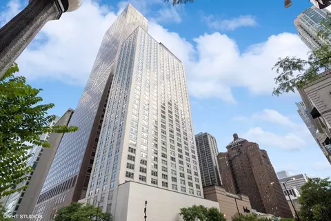 777 N Michigan Ave #2809, Chicago, IL 60611