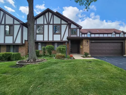 372 Springlake Ln #C, Aurora, IL 60504