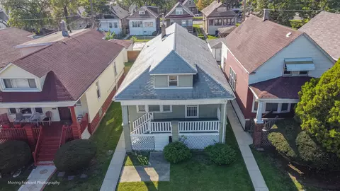 8824 S Emerald Ave, Chicago, IL 60620