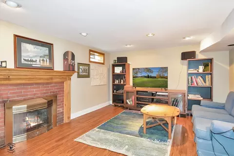 9342 S Oakley Ave, Chicago, IL 60643 photo 28