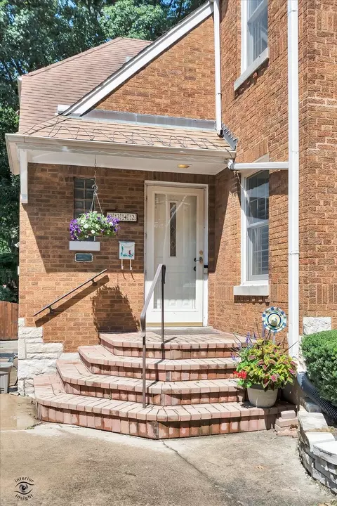 9342 S Oakley Ave, Chicago, IL 60643 photo 3