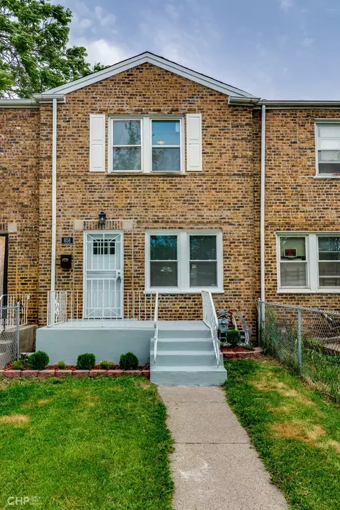 656 E 105th St, Chicago, IL 60628