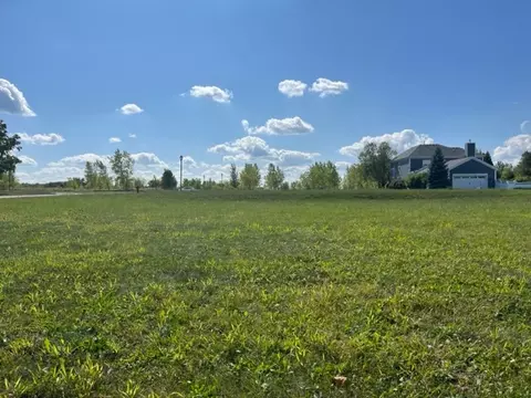 1066 Ottawa Cir, Sugar Grove, IL 60554