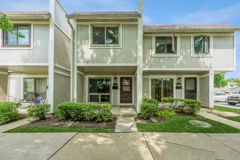 543 Pheasant Ct, Grayslake, IL 60030