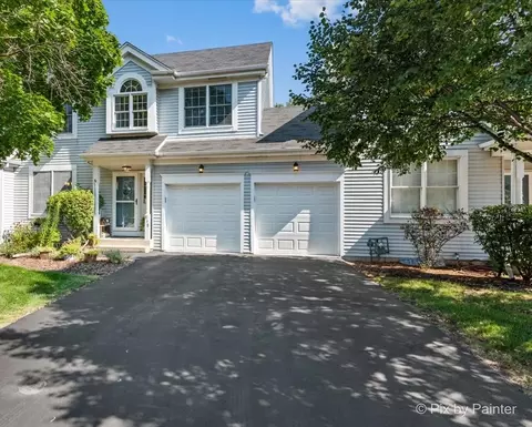 818 Derby Crse, Saint Charles, IL 60174