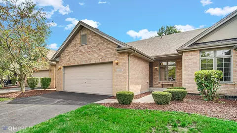 8023 Nielsen Dr, Tinley Park, IL 60477