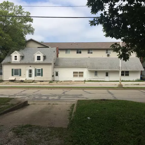 201 Lincoln Ave, Urbana, IL 61801