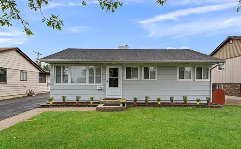 2820 S 9th Ave, Broadview, IL 60155