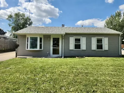 207 Macgregor Rd, Lockport, IL 60441