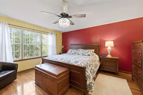 1860 Gleneagle Cir, Elgin, IL 60123 photo 22