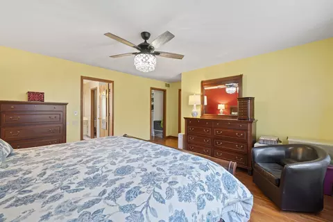 1860 Gleneagle Cir, Elgin, IL 60123 photo 23