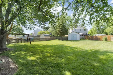 1860 Gleneagle Cir, Elgin, IL 60123 photo 46