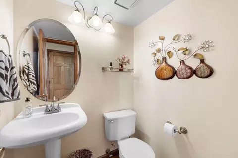 1860 Gleneagle Cir, Elgin, IL 60123 photo 20