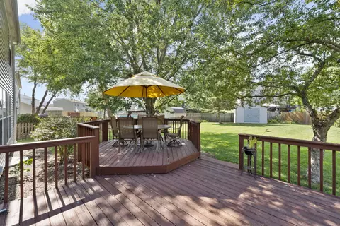 1860 Gleneagle Cir, Elgin, IL 60123 photo 45