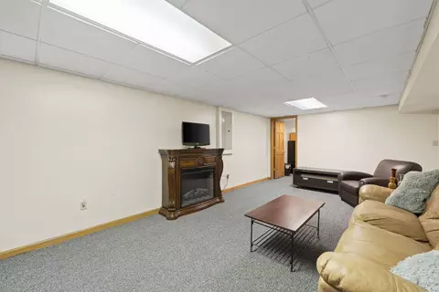 1860 Gleneagle Cir, Elgin, IL 60123 photo 39