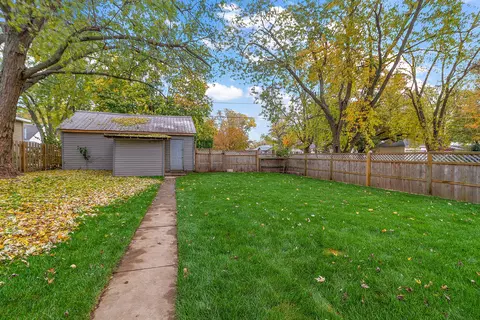 894 S Elm Ave, Kankakee, IL 60901 photo 12