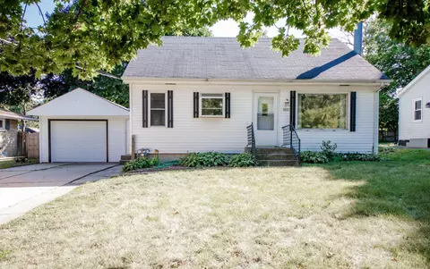 1601 2nd St, Winthrop Harbor, IL 60096