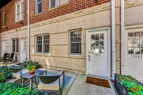3947 N Hermitage Ave, Chicago, IL 60613 photo 3