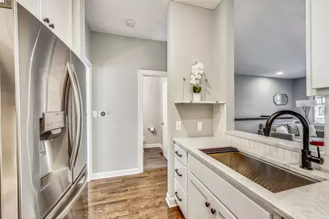 3947 N Hermitage Ave, Chicago, IL 60613 photo 9