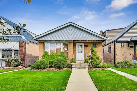 5025 S Keating Ave, Chicago, IL 60632