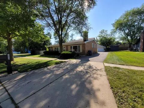 1212 Rattray Dr, Algonquin, IL 60102 photo 3