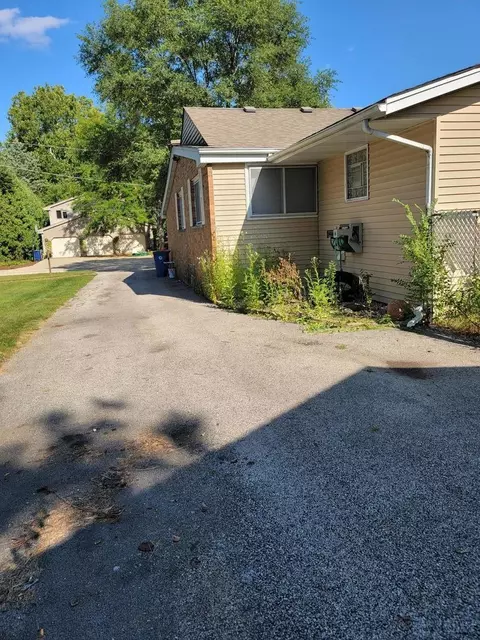 1212 Rattray Dr, Algonquin, IL 60102 photo 4