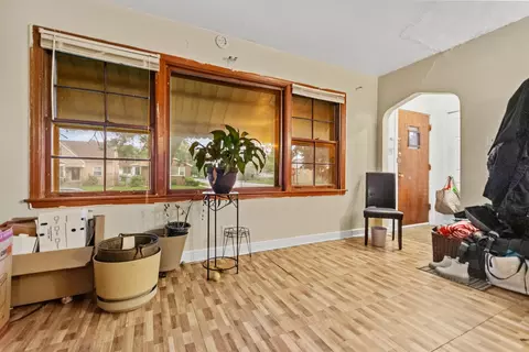 2 E Brayton St, Chicago, IL 60628 photo 6