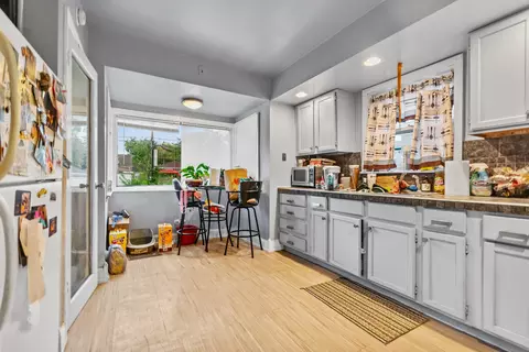 2 E Brayton St, Chicago, IL 60628 photo 10