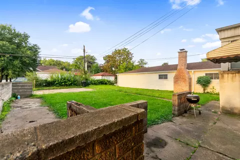 2 E Brayton St, Chicago, IL 60628 photo 5