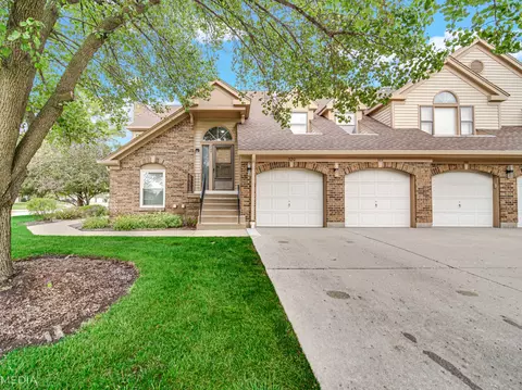 320 Satinwood Ter, Buffalo Grove, IL 60089