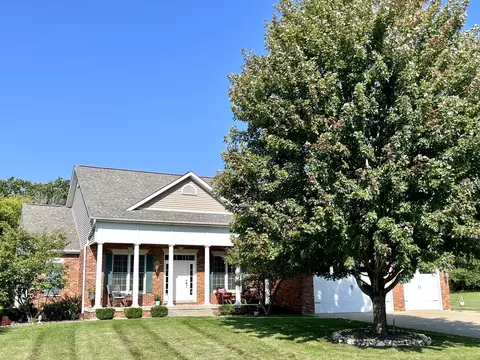 10 Hidden Grove Ln, Spring Valley, IL 61362