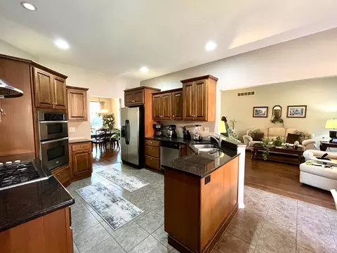 10 Hidden Grove Ln, Spring Valley, IL 61362 photo 9