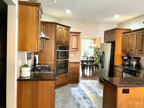 10 Hidden Grove Ln, Spring Valley, IL 61362 photo 8