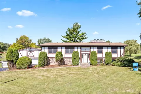 11700 Ballard Rd, Huntley, IL 60142